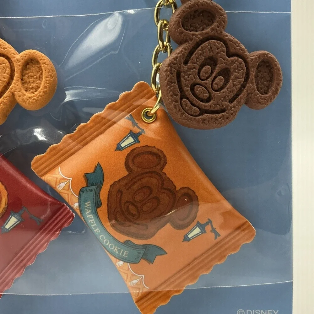 Tokyo Disney Resort Mickey Waffle Cookie Keychain Set 2pc Japan Exclusive NWT